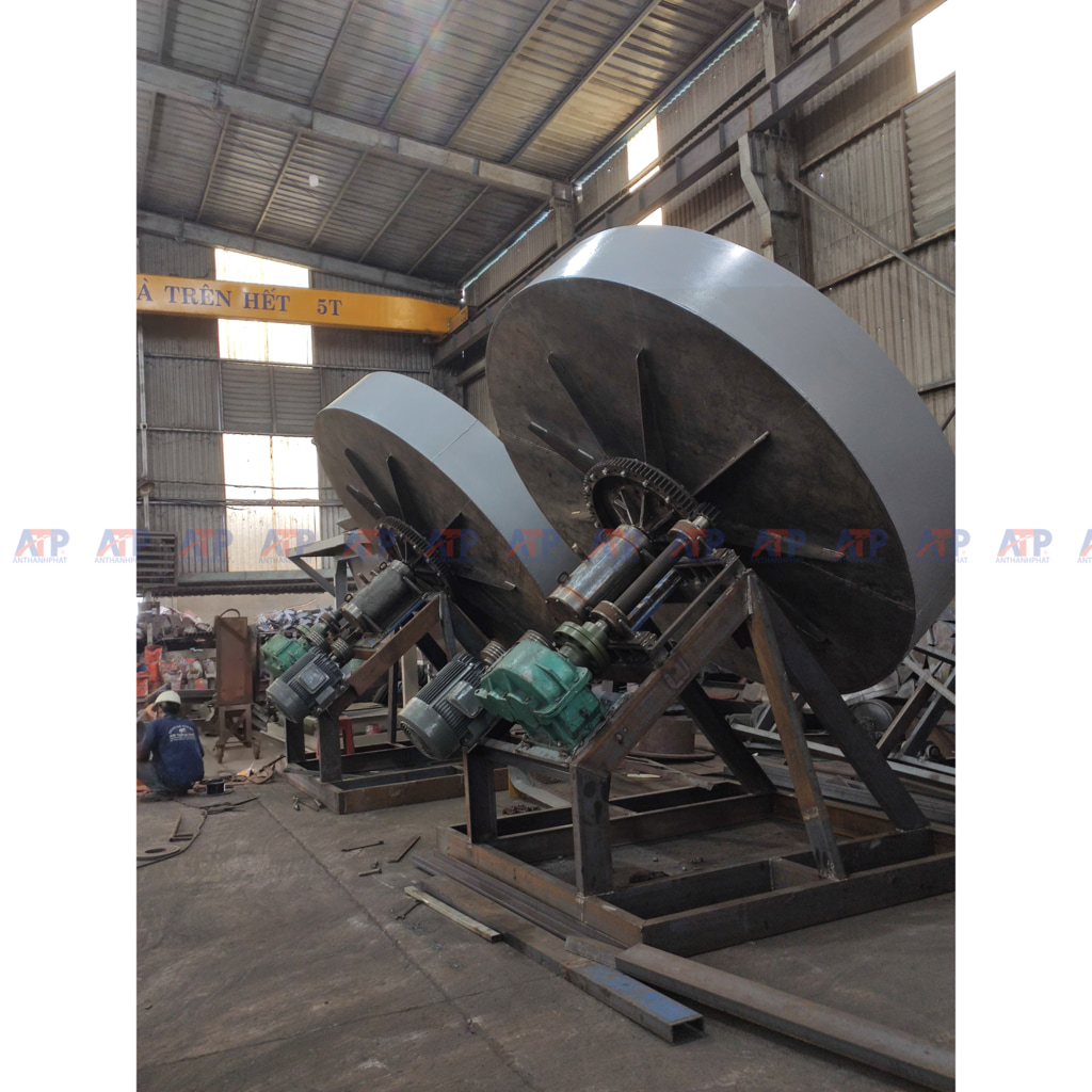 máy sản xuất phân bón dạng chảo