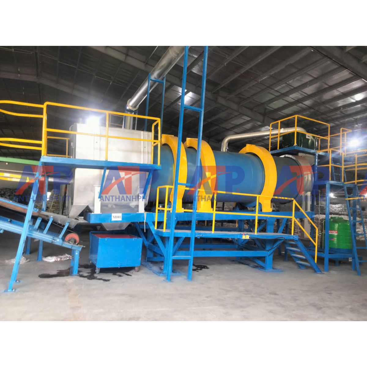 may-tron-phan-bon-lien-tuc