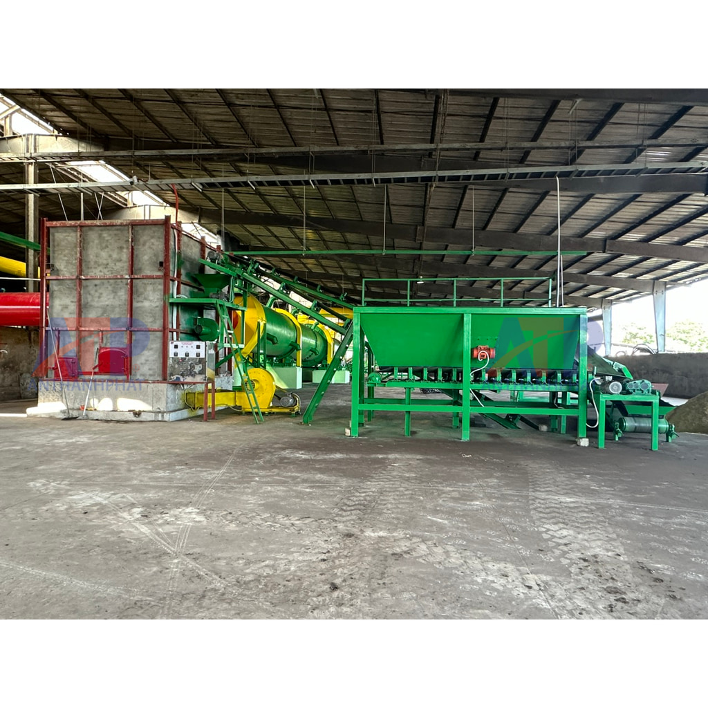 Cụm nạp liệu trước sấy trong dây chuyền sản xuất phân bón hữu cơ vi sinh dạng viên