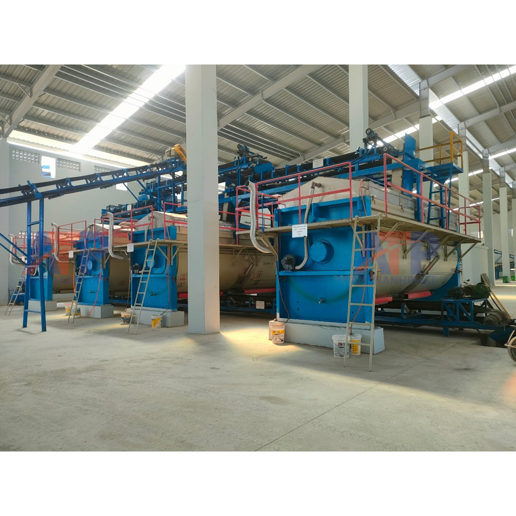 Máy ủ hữu cơ trong dây chuyền sản xuất phân bón hữu cơ vi sinh dạng viên