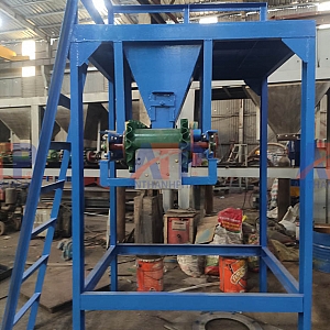 che-tao-may-can-dinh-luong-mau-phan-bon-dinh-luong-vi-luong-phu-gia