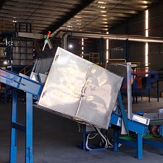 che-tao-bang-tai-nghieng-len-vai-ket-hop-bo-dem-thong-minh