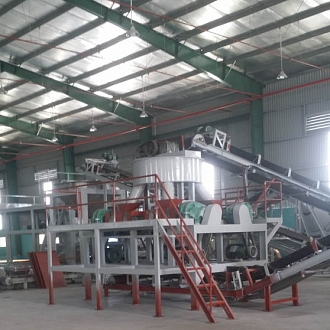 may-ep-hat-phan-bon-npk-dang-dia-quay-cong-suat-lon